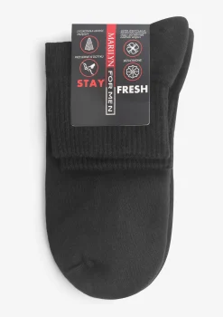 Męskie czarne bawełniane skarpetki bezuciskowe z płaskim szwem - Stay fresh
