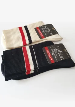 Skarpetki unisex za kostkę z białej prążkowanej dzianiny z kolorowymi paskami Striped