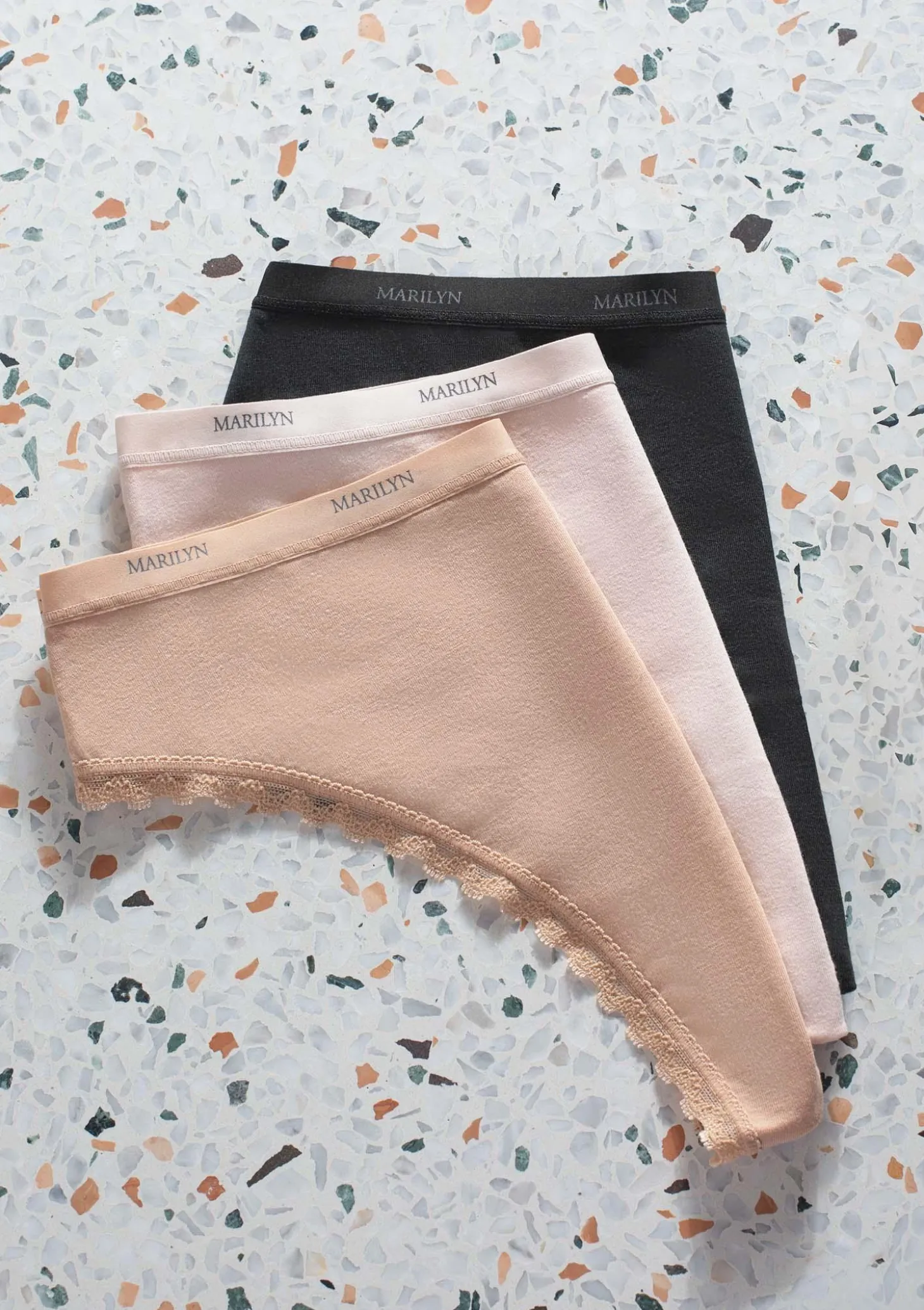 Stringi z organicznej bawełny - Julia String